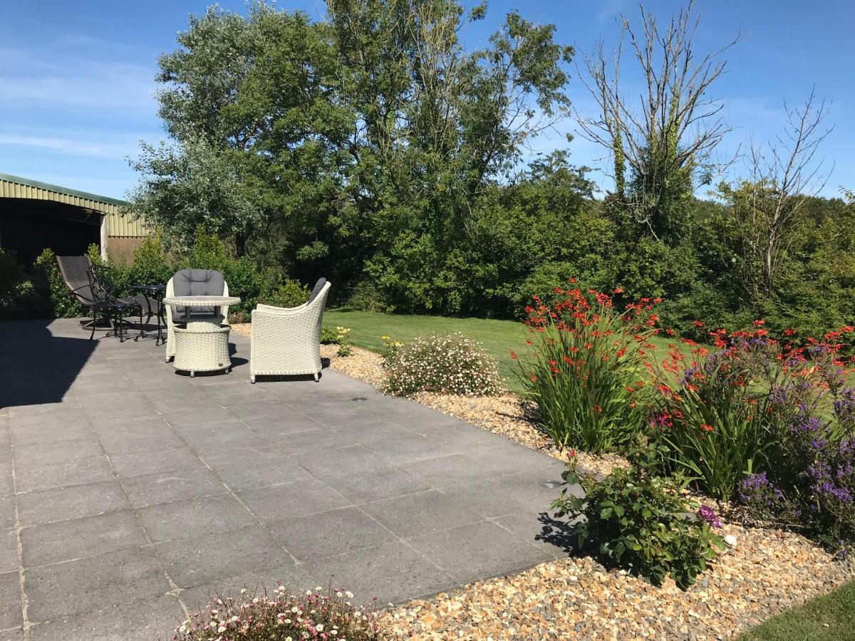 Hotel Pembrokeshire Fields Haverfordwest Exterior foto